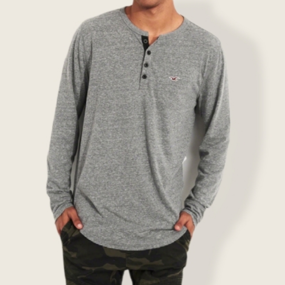 Grey Hollister long sleeve shirt